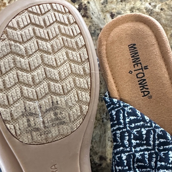 Minnetonka Blue and White Patterned Sandals - Picture 2 of 5